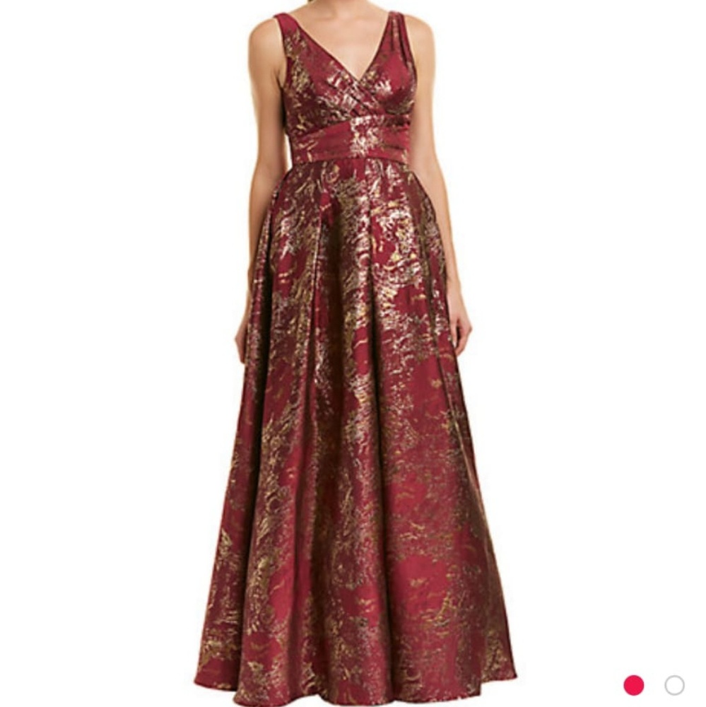NWT Carmen Marc Valvo Gown